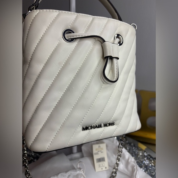Michael Kors White Mini Bag NWT - Picture 2 of 13